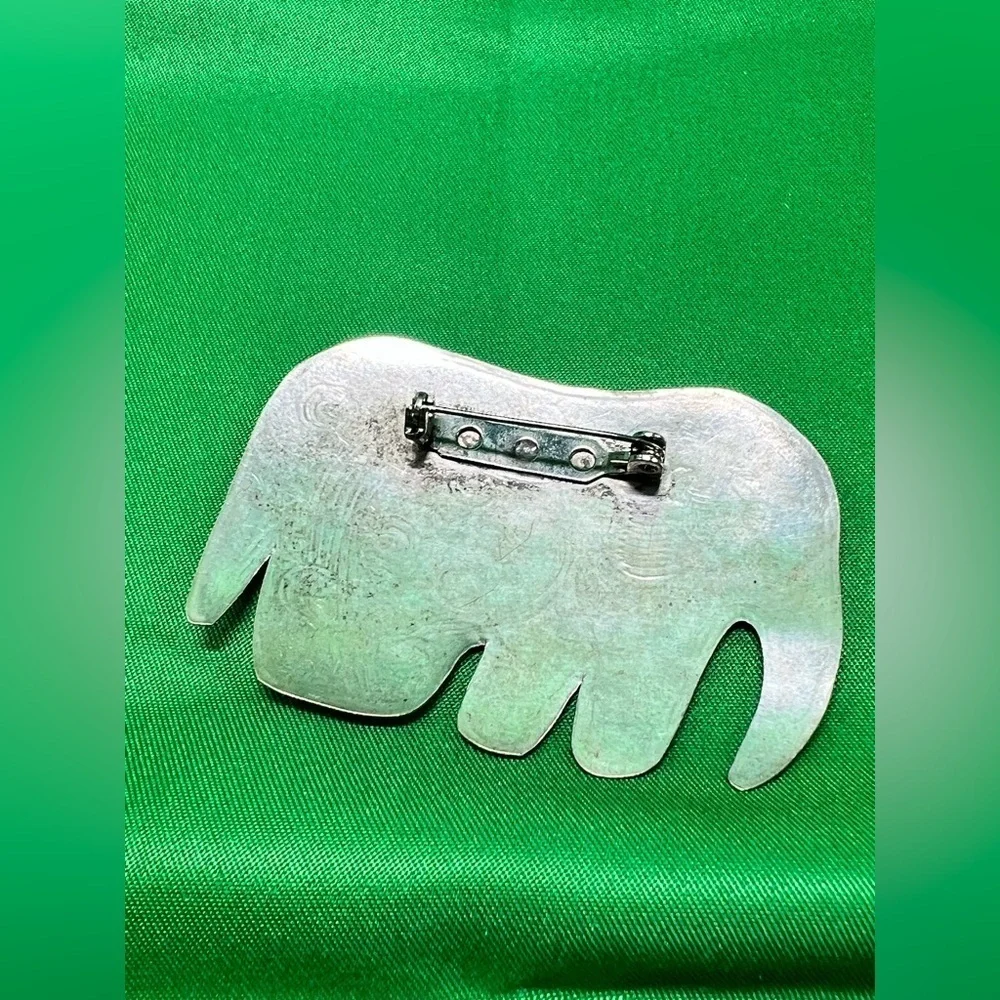 Silver tin Elephant Brooch